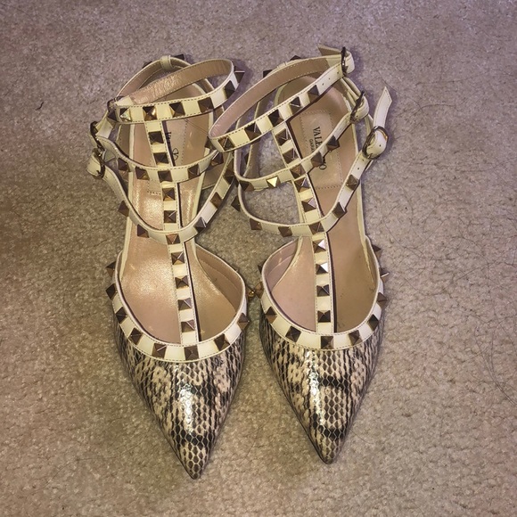 Valentino Rockstud heels - Picture 1 of 7